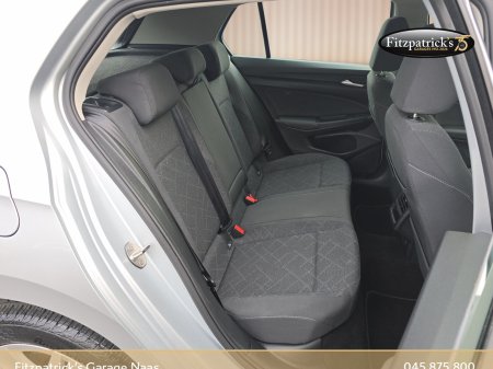 2023 Volkswagen Golf - photo 8