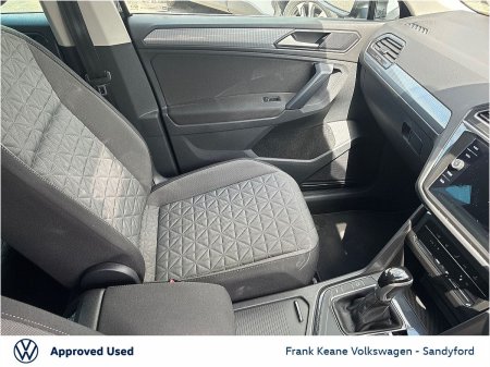 2024 Volkswagen Tiguan - photo 3