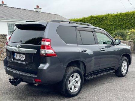 2016 Toyota Land Cruiser - photo 6