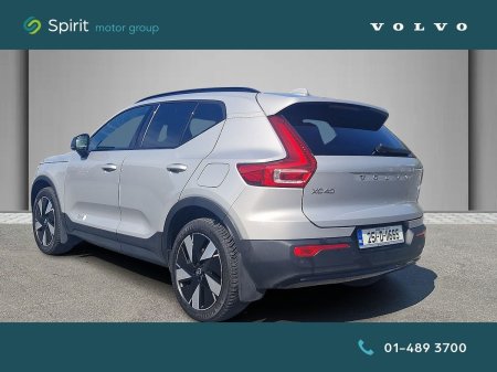2025 Volvo XC40 - photo 2