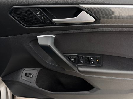 2019 Volkswagen Tiguan - photo 27