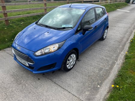 2013 Ford Fiesta - photo 2