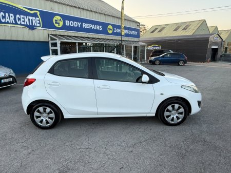 2015 Mazda Demio - photo 5
