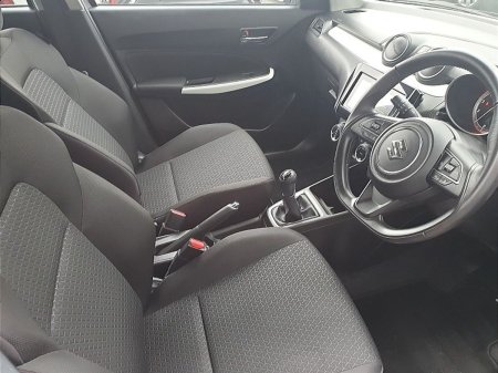 2020 Suzuki Swift - photo 9