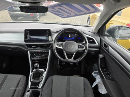 2024 Volkswagen T-Roc - photo 10