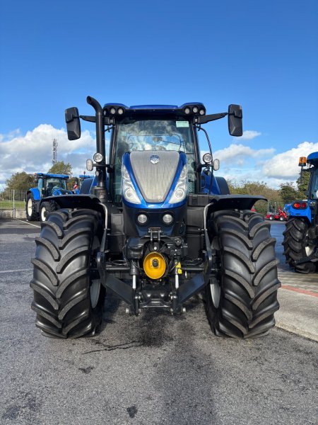 0 New Holland T7.225 - photo 2