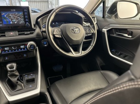 2022 Toyota RAV4 - photo 9