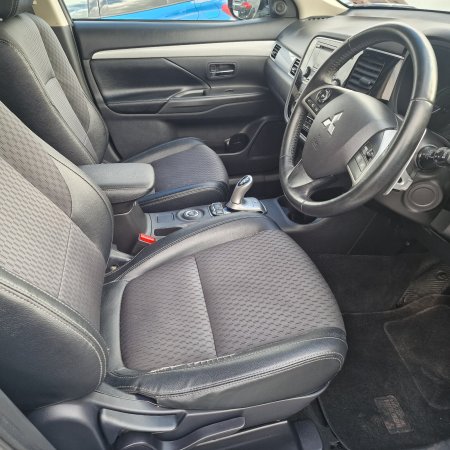 2015 Mitsubishi Outlander - photo 10