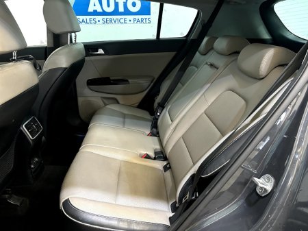 2020 Kia Sportage - photo 9
