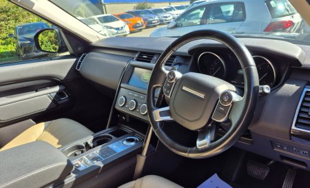 2018 Land Rover Discovery - photo 18