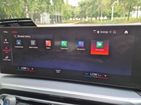 2023 BMW 3-Series - photo 23