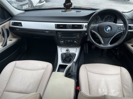 2011 BMW 3-Series - photo 6