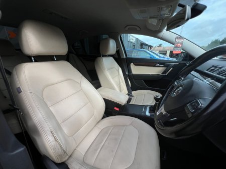 2011 Volkswagen Passat - photo 9