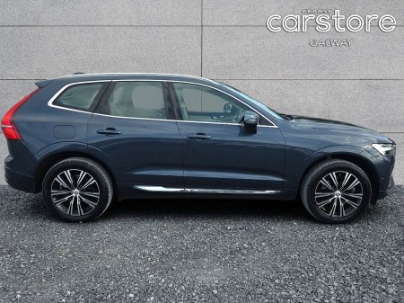 2022 Volvo XC60 - photo 2