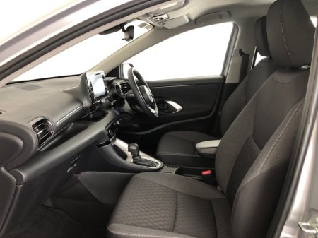 2023 Toyota Yaris - photo 6