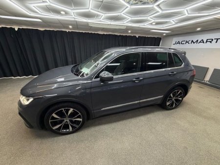 2023 Volkswagen Tiguan - photo 6