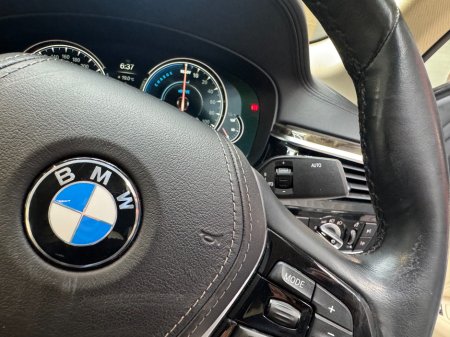 2017 BMW 5-Series - photo 14