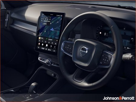 2027 Volvo EX40 - photo 2