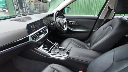2021 BMW 3-Series - photo 16