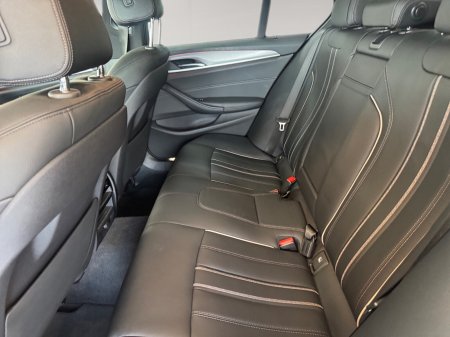 2020 BMW 5-Series - photo 15