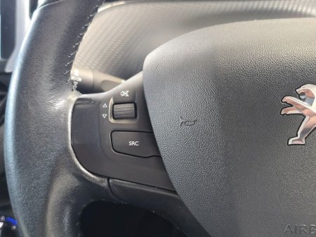 2018 Peugeot 208 - photo 17