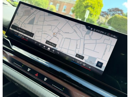 2025 BMW 5-Series - photo 32