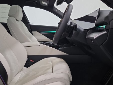2026 BMW 5-Series - photo 12