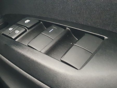 2024 Toyota Yaris - photo 33