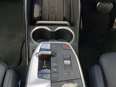 2025 BMW iX1 - photo 10