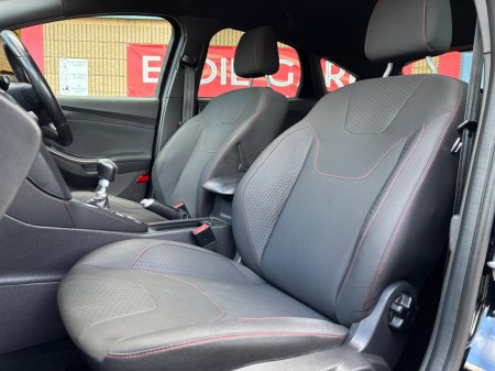 2017 Ford Focus - photo 16