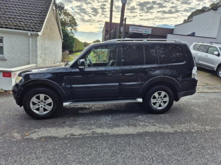 2007 Mitsubishi Pajero - photo 2