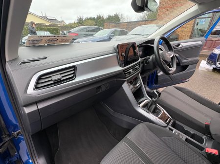 2023 Volkswagen T-Roc - photo 14