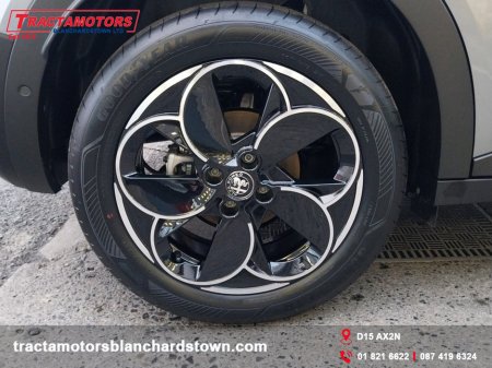 2025 Alfa Romeo Junior - photo 8