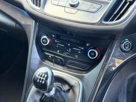 2017 Ford Kuga - photo 15