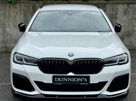 2023 BMW 5-Series - photo 2