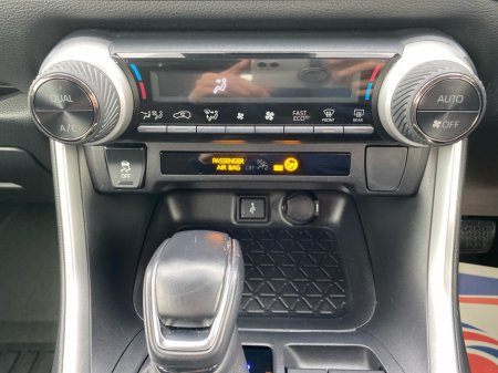 2021 Toyota RAV4 - photo 15