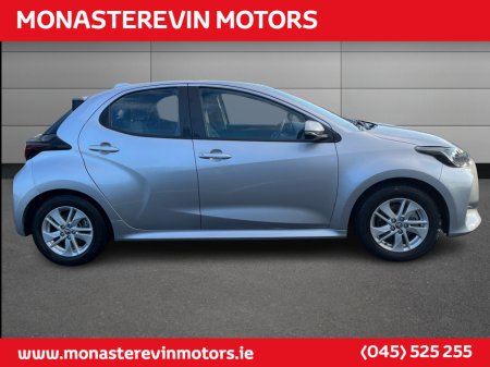 2022 Toyota Yaris - photo 4