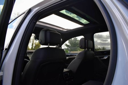 2024 Volkswagen Touareg - photo 14