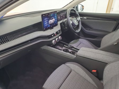 2025 Skoda Superb - photo 9