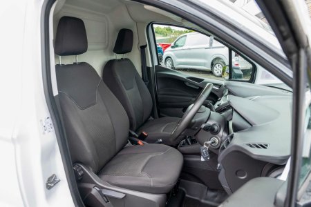 2021 Ford Transit Courier - photo 21