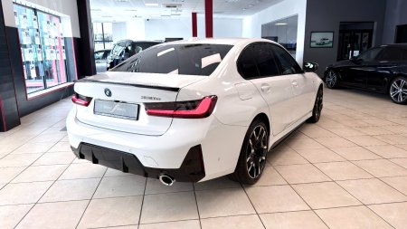 2025 BMW 3-Series - photo 18