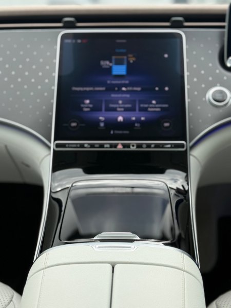 2023 Mercedes-Benz EQE - photo 16