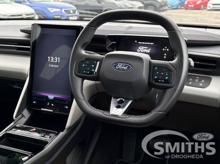 2026 Ford Capri - photo 2