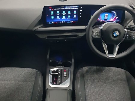 2026 BMW 1-Series - photo 4