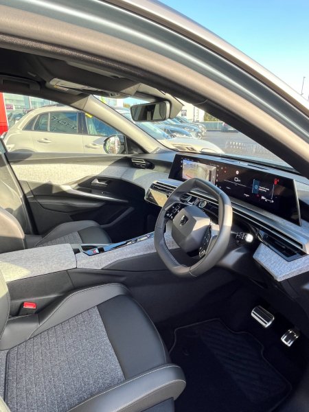 2025 Peugeot 5008 - photo 8