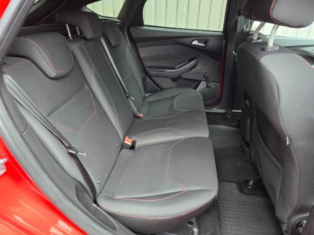 2017 Ford Focus - photo 20
