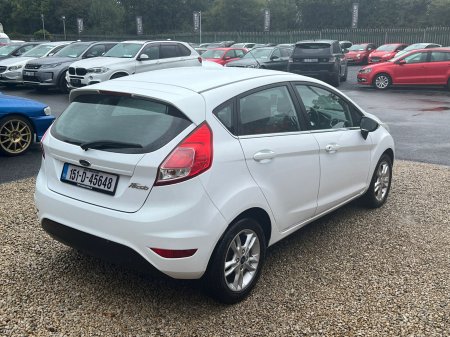 2015 Ford Fiesta - photo 4