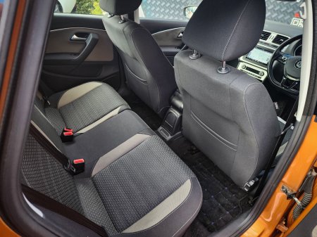 2015 Volkswagen Polo - photo 32