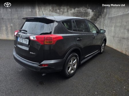 2015 Toyota RAV4 - photo 2