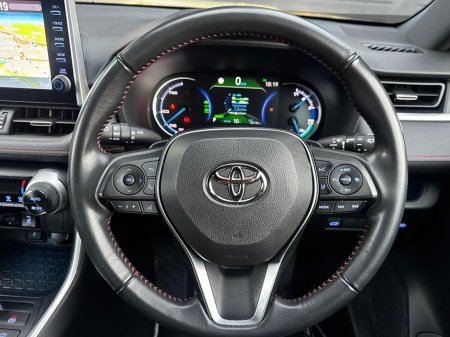 2022 Toyota RAV4 - photo 10